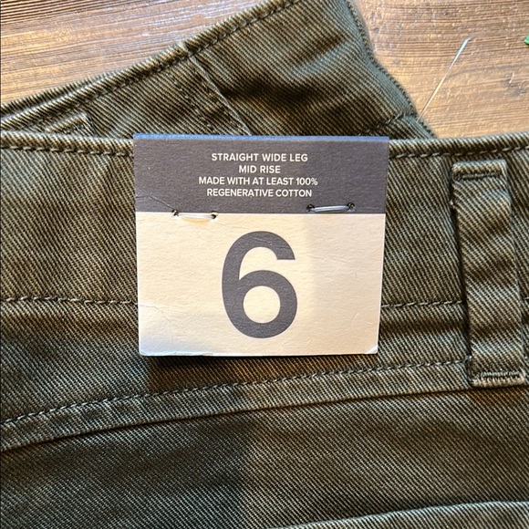 GAP Green Chinos Straight-Leg Pants - Picture 2 of 6